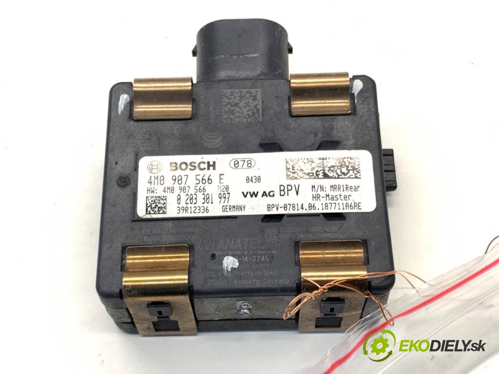 AUDI A4 B9 sedan 2018 185 kW 2.0 TFSI quattro 1984 ASISTENT: PASA RADAR: pravy 4M0907566E