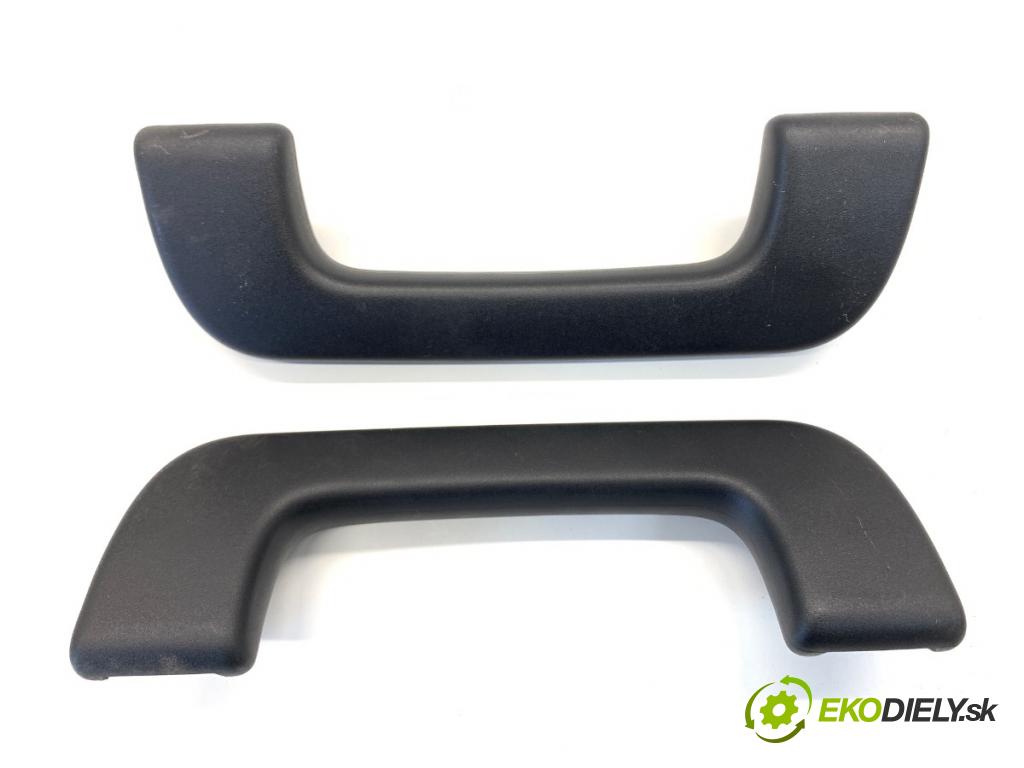 AUDI A4 B9 sedan 2018 185 kW 2.0 TFSI quattro 1984 rúčky čalunenie 8R0857607H