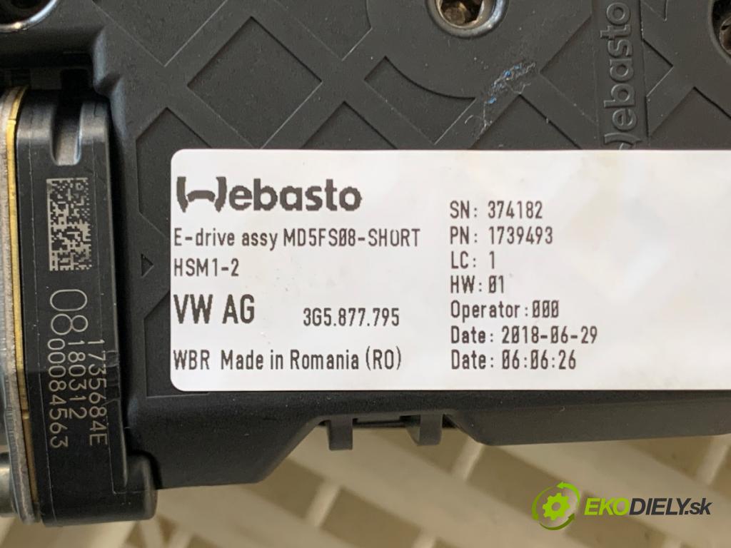 AUDI A4 B9 sedan 2018 185 kW 2.0 TFSI quattro 1984 strešné okno 8W5877041B (Sklo karosérie)