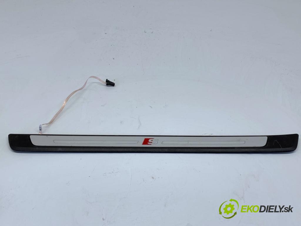 AUDI A4 B9 sedan 2018 185 kW 2.0 TFSI quattro 1984 Lišta Násada prahu predný pravá S-LINE 8W0947417A