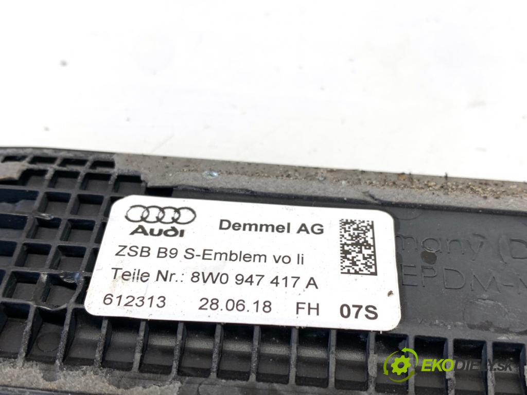 AUDI A4 B9 sedan 2018 185 kW 2.0 TFSI quattro 1984 lišta násada prahu přední část pravá S-LINE 8W0947417A