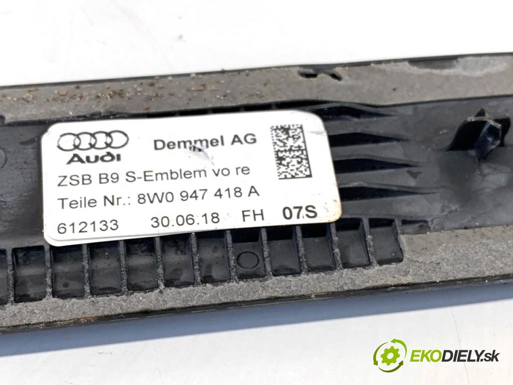 AUDI A4 B9 sedan 2018 185 kW 2.0 TFSI quattro 1984 Lišta Násada prahu predný ľavá strana S-LINE 8W0947418A
