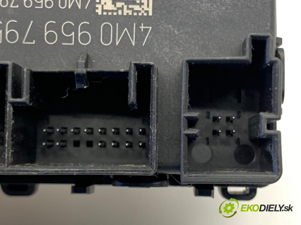 AUDI A4 B9 sedan 2018 185 kW 2.0 TFSI quattro 1984 Modul Dvere zad ľavy 4M0959795H