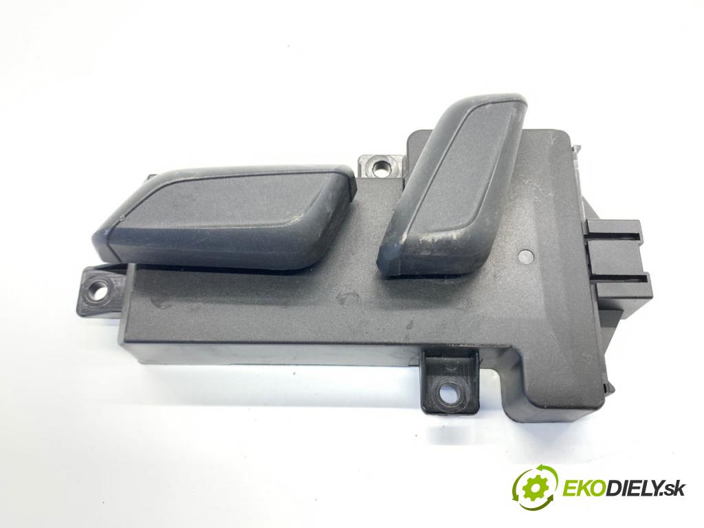 AUDI A4 B9 sedan 2018 185 kW 2.0 TFSI quattro 1984 Prepínač sedačky 8W0959747B