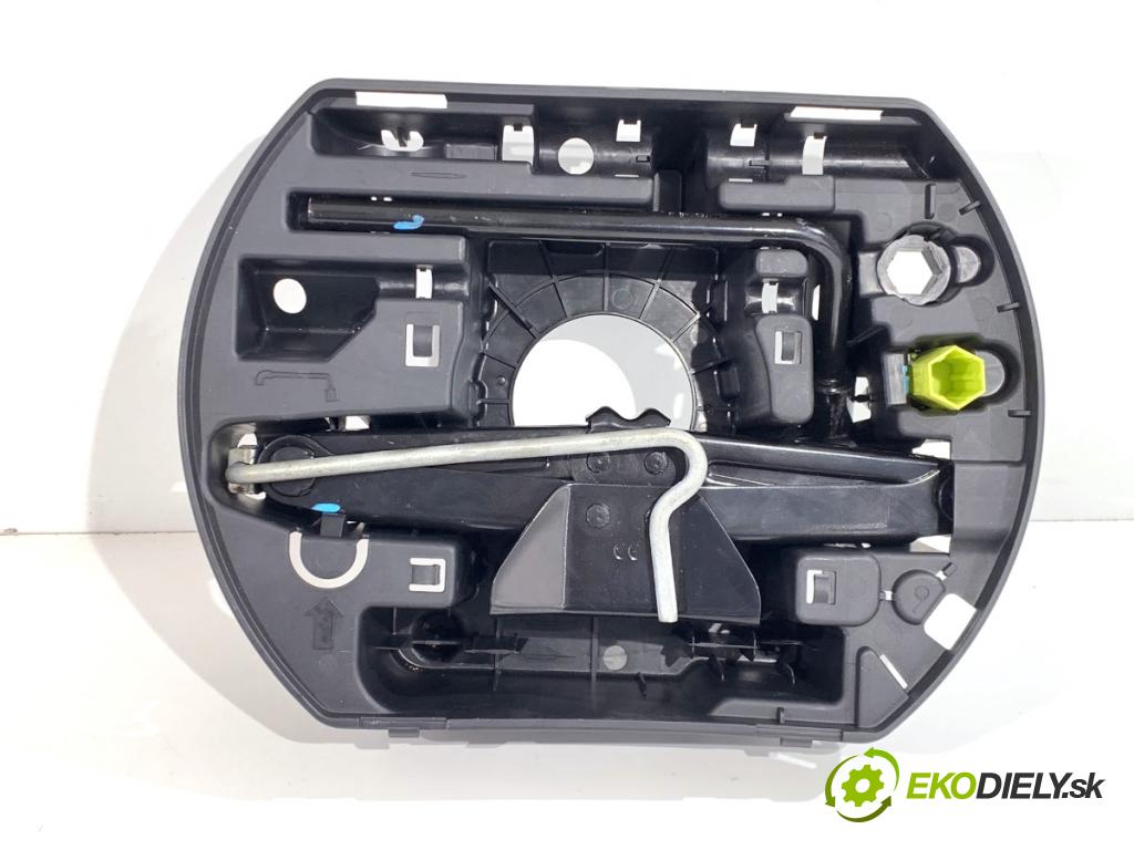 PEUGEOT 2008 I SUV 2016 96 kW 1.2 THP 130 / PureTech 130 1199 Súprava náradia 9817224380