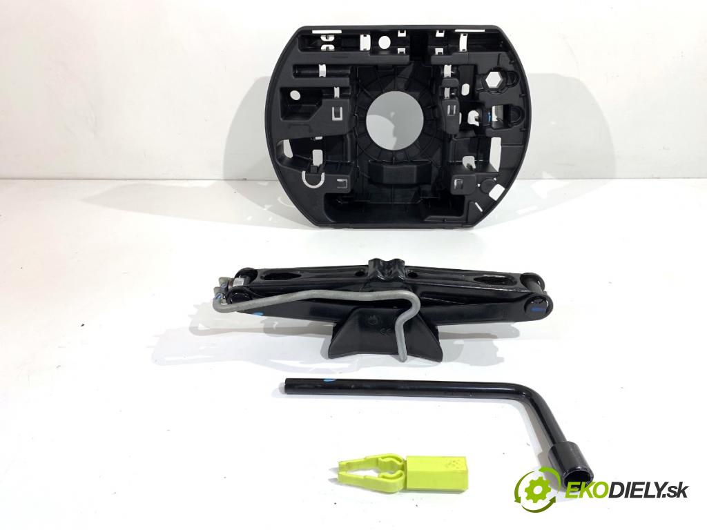 PEUGEOT 2008 I SUV 2016 96 kW 1.2 THP 130 / PureTech 130 1199 Súprava náradia 9817224380