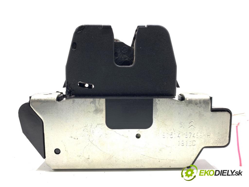 PEUGEOT 2008 I SUV 2016 96 kW 1.2 THP 130 / PureTech 130 1199 zámok dverí zad 9151487499