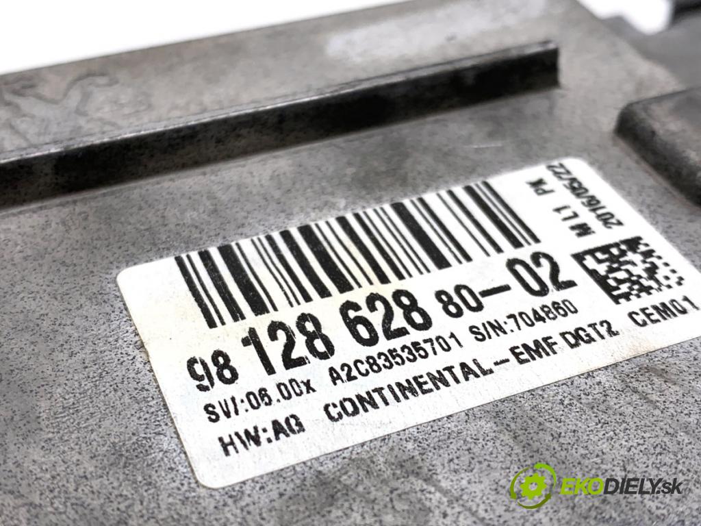 PEUGEOT 2008 I SUV 2016 96 kW 1.2 THP 130 / PureTech 130 1199 Displej 9812862880 (Přístrojová deska)