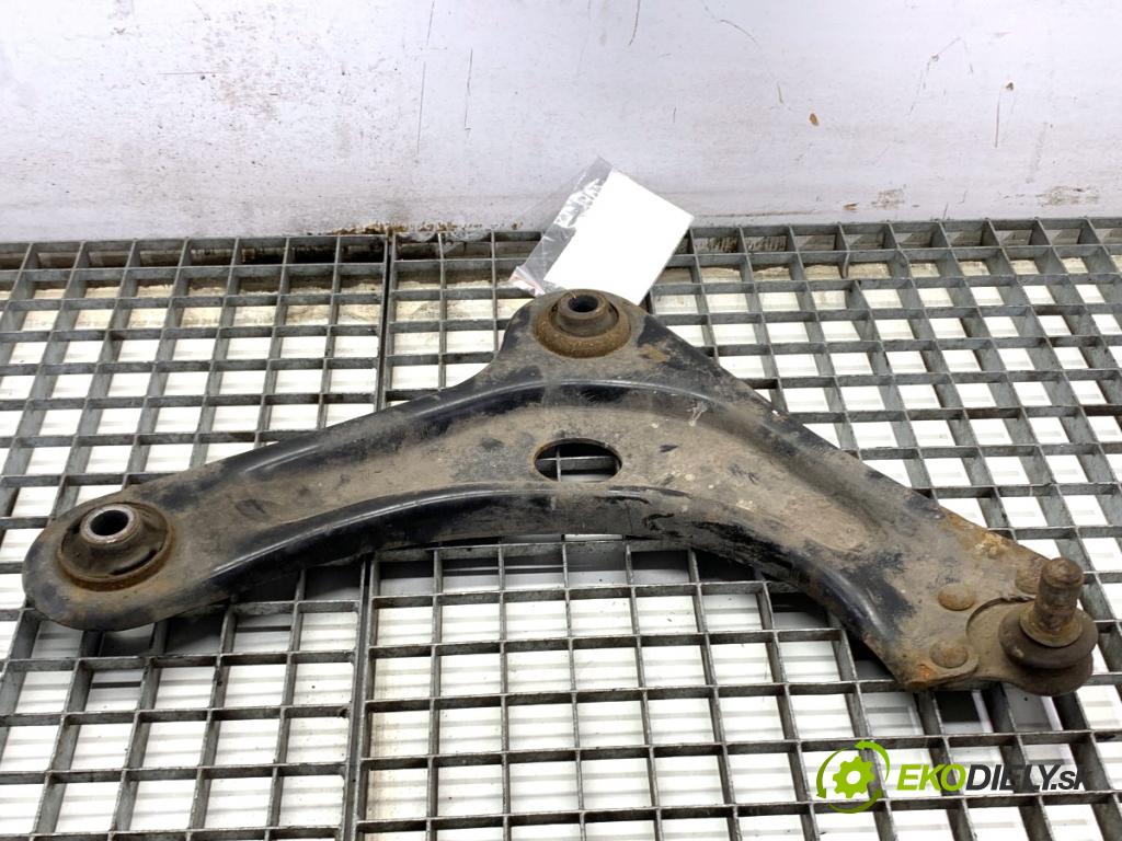 PEUGEOT 2008 I SUV 2016 96 kW 1.2 THP 130 / PureTech 130 1199 Rameno pravy predný