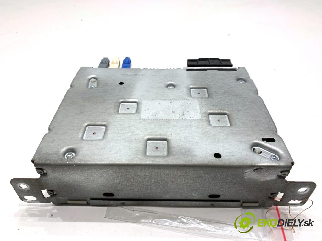 PEUGEOT 2008 I SUV 2016 96 kW 1.2 THP 130 / PureTech 130 1199 RADIO 9815356780 (Audio zariadenie)