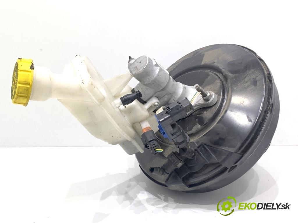 PEUGEOT 2008 I SUV 2016 96 kW 1.2 THP 130 / PureTech 130 1199 Posilovač bŕzd 9811514180