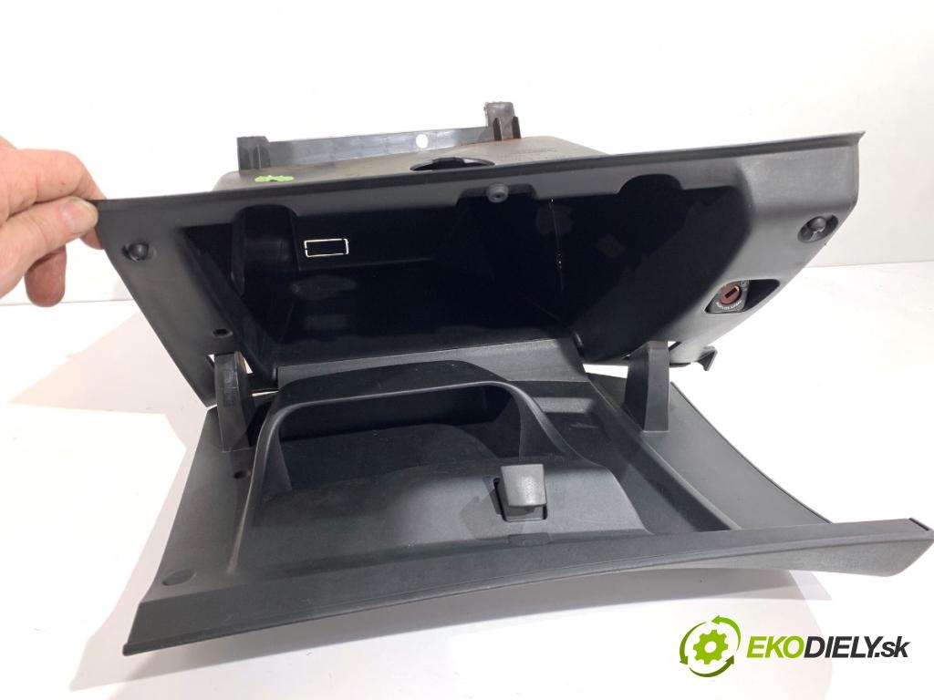 PEUGEOT 2008 I SUV 2016 96 kW 1.2 THP 130 / PureTech 130 1199 Priehradka, kastlík spolujazdca 9672847477 (Priehradka (kastlík))