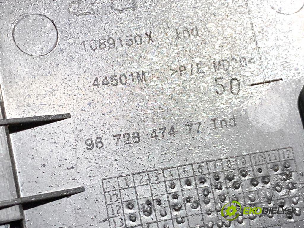 PEUGEOT 2008 I SUV 2016 96 kW 1.2 THP 130 / PureTech 130 1199 Priehradka, kastlík spolujazdca 9672847477 (Priehradka (kastlík))