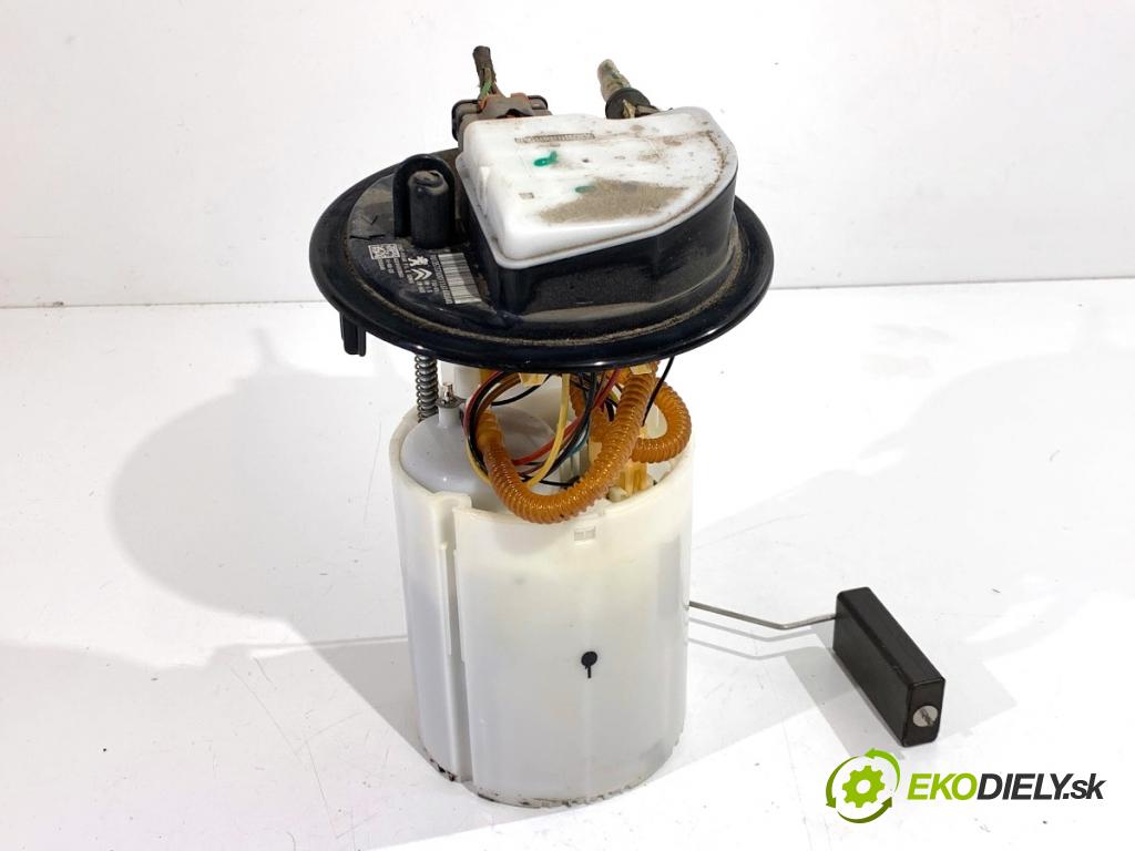 PEUGEOT 2008 I SUV 2016 96 kW 1.2 THP 130 / PureTech 130 1199 pumpa paliva 9813573780