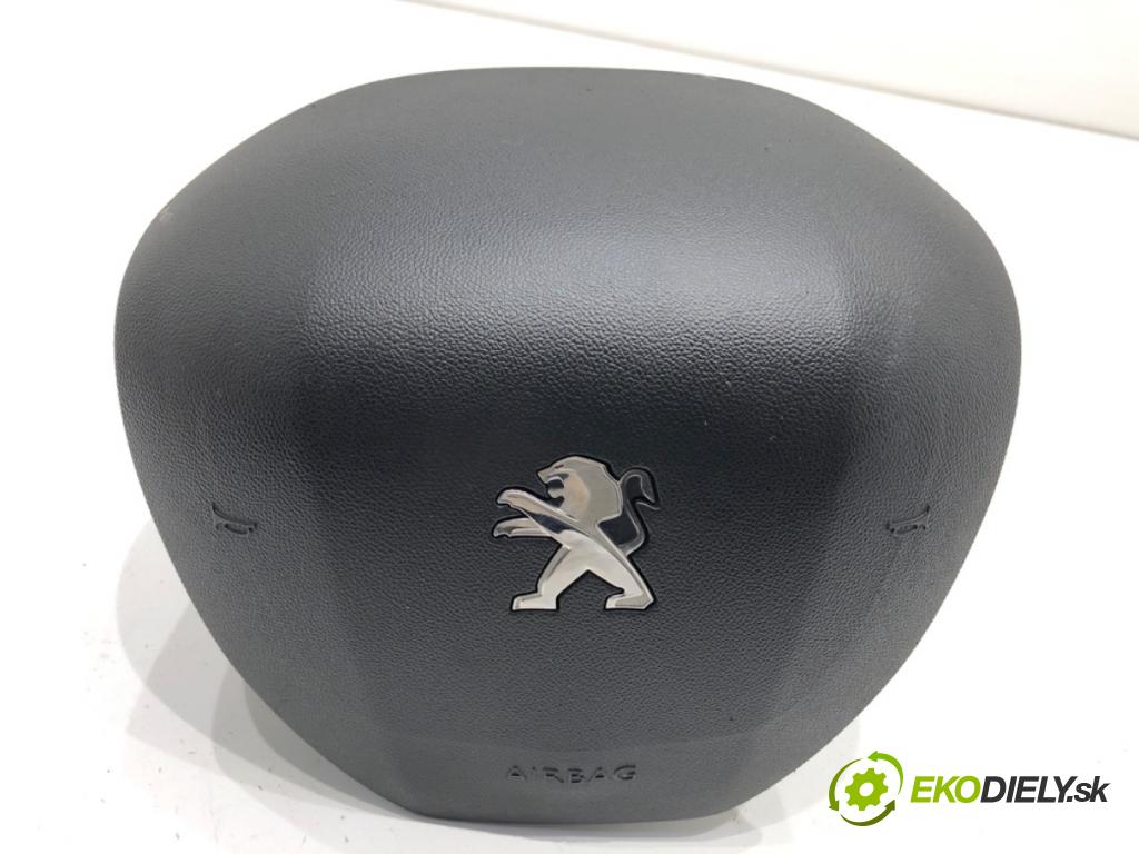 PEUGEOT 2008 I SUV 2016 96 kW 1.2 THP 130 / PureTech 130 1199 AirBag volantu 98072114ZD (Airbag)