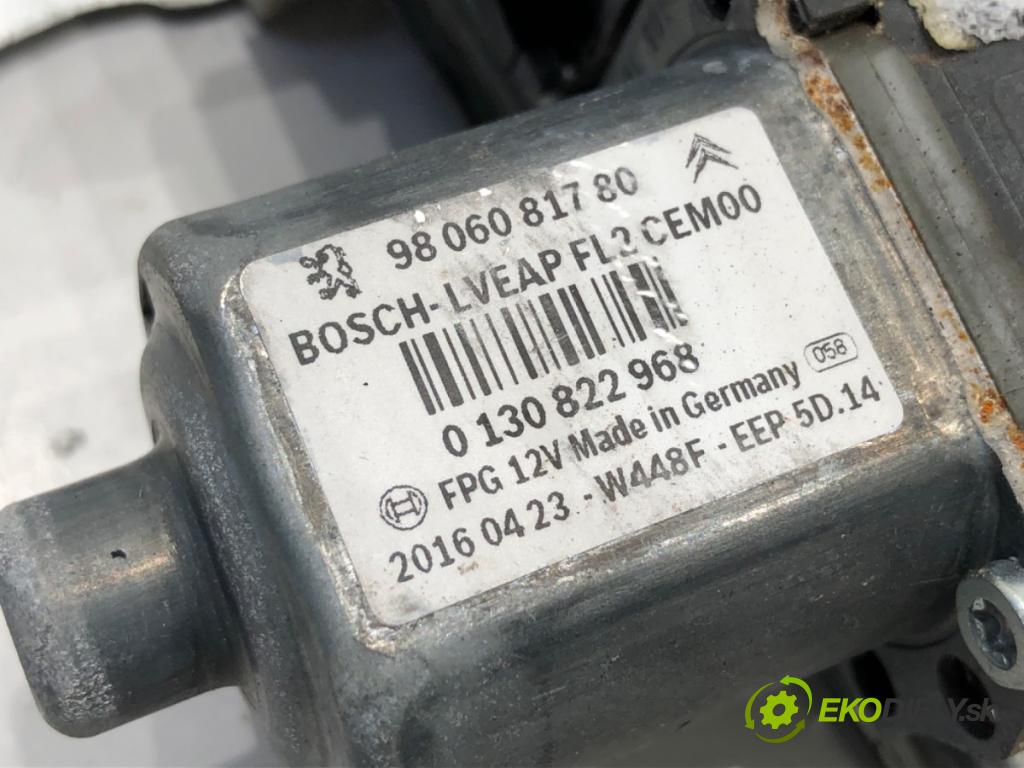 PEUGEOT 2008 I SUV 2016 96 kW 1.2 THP 130 / PureTech 130 1199 Mechanizmus okna pravy predný 9806081780