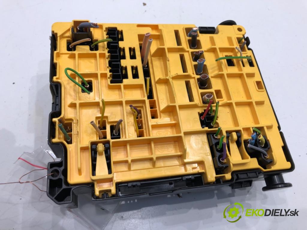 PEUGEOT 2008 I SUV 2016 96 kW 1.2 THP 130 / PureTech 130 1199 modul UCH 9804848480 (Řídící jednotka ostatní)