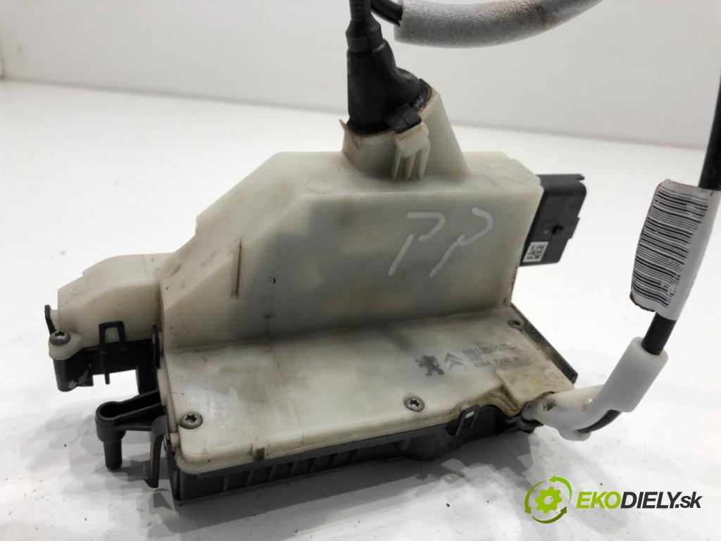 PEUGEOT 2008 I SUV 2016 96 kW 1.2 THP 130 / PureTech 130 1199 modul UCH 9804848480 (Řídící jednotka ostatní)