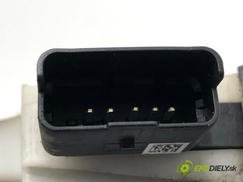 PEUGEOT 2008 I SUV 2016 96 kW 1.2 THP 130 / PureTech 130 1199 modul UCH 9804848480 (Řídící jednotka ostatní)