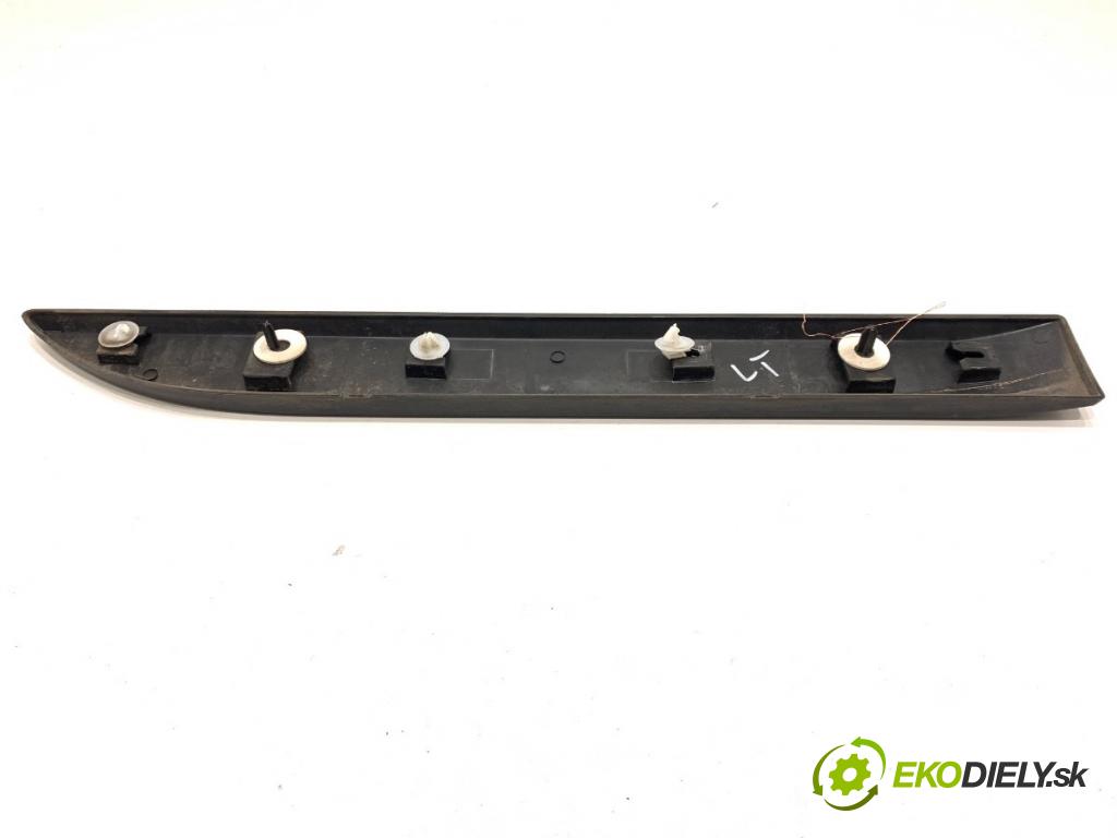 PEUGEOT 2008 I SUV 2016 96 kW 1.2 THP 130 / PureTech 130 1199 Lišta Dvere ľavy zad 9678407277