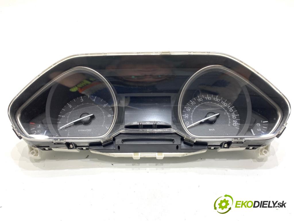 PEUGEOT 2008 I SUV 2016 96 kW 1.2 THP 130 / PureTech 130 1199 prístrojovka 9814699280 (Přístrojová deska)