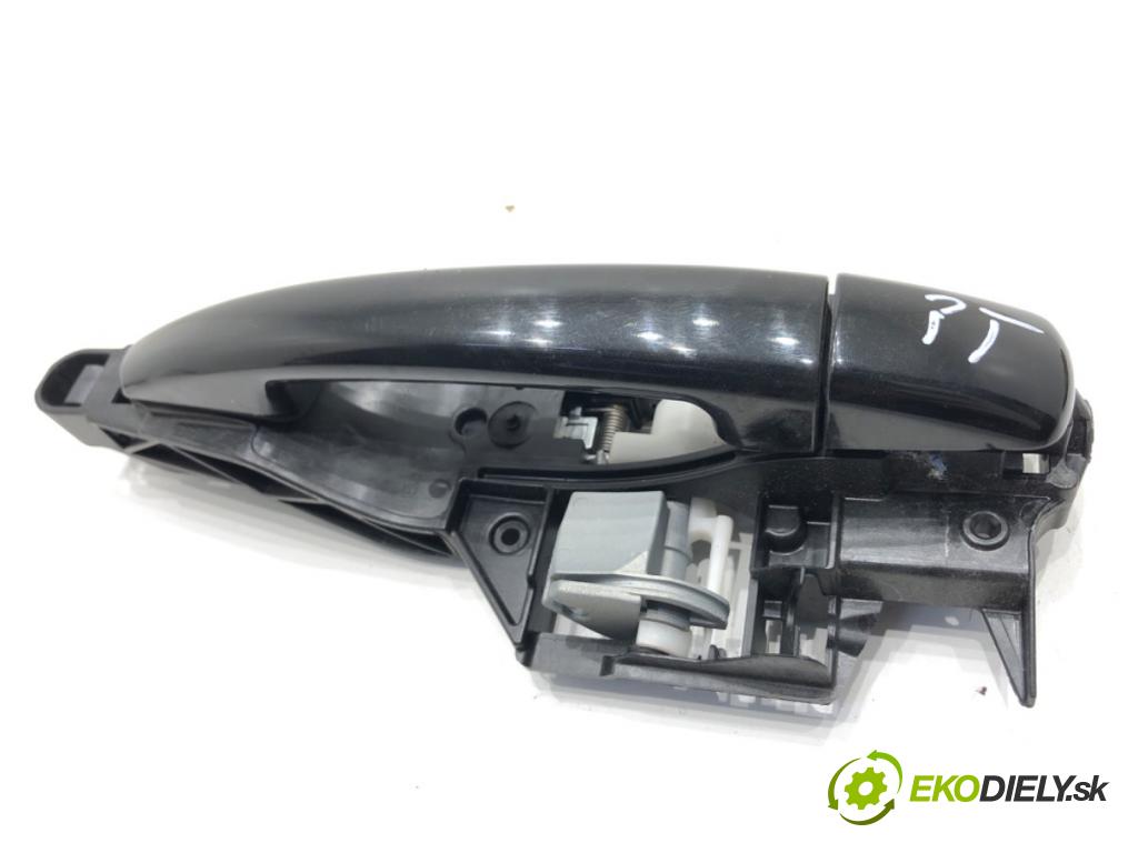 PEUGEOT 2008 I SUV 2016 96 kW 1.2 THP 130 / PureTech 130 1199 Kľučka vonkajšia pravy zad 9672961080