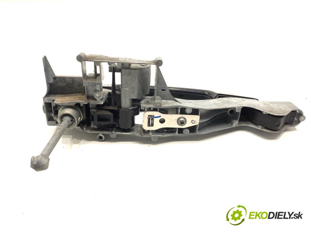 PEUGEOT 2008 I SUV 2016 96 kW 1.2 THP 130 / PureTech 130 1199 Kľučka vonkajšia ľavy predný