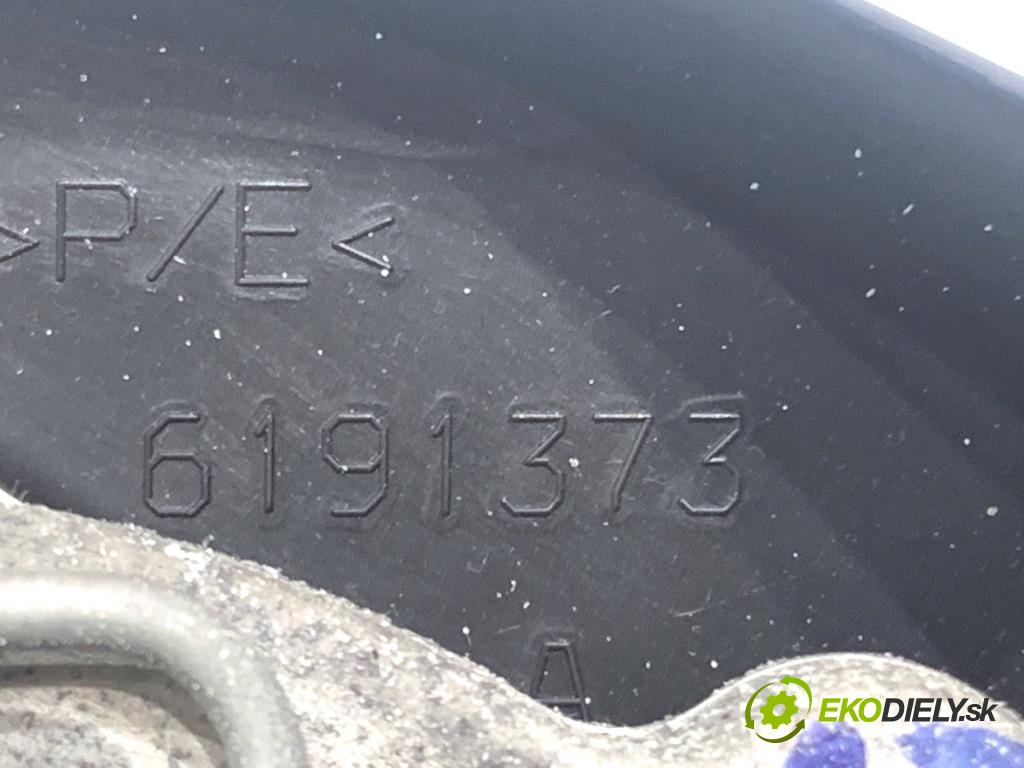 PEUGEOT 2008 I SUV 2016 96 kW 1.2 THP 130 / PureTech 130 1199 Volant (Volant)
