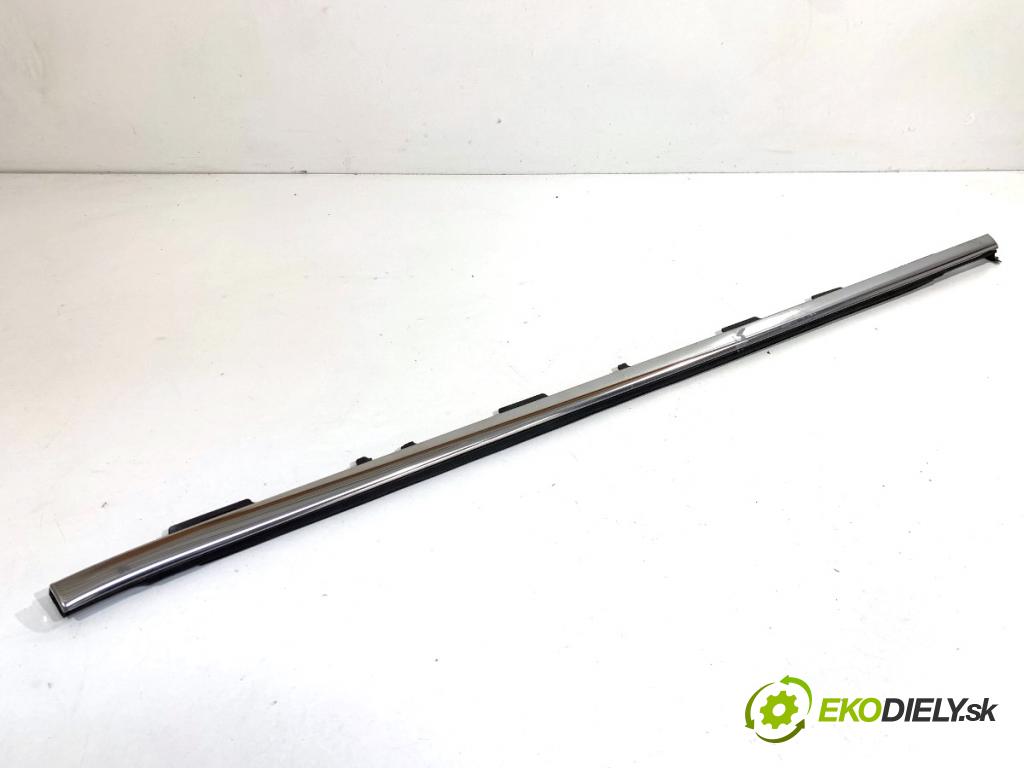 PEUGEOT 2008 I SUV 2016 96 kW 1.2 THP 130 / PureTech 130 1199 Lišta Sbírání: zad ľavy 