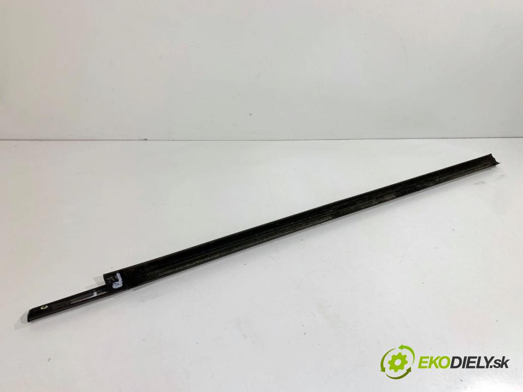 FORD KUGA II SUV 2014 120 kW 2.0 TDCi 4x4 1997 Lišta Sbírání: predný pravy