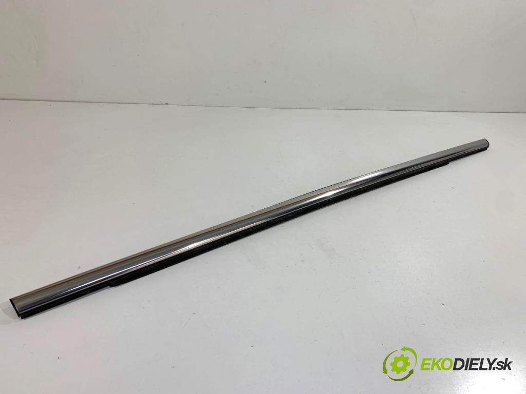 FORD KUGA II SUV 2014 120 kW 2.0 TDCi 4x4 1997 Lišta Sbírání: zad pravy 