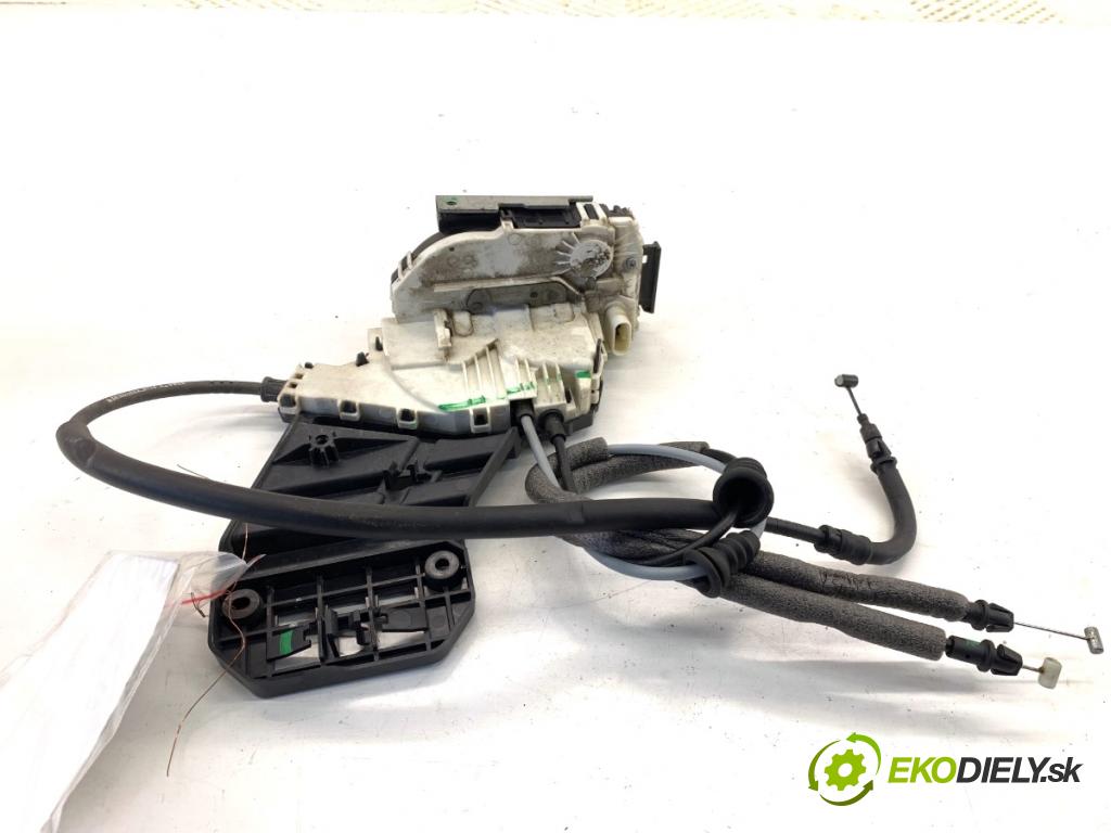 JEEP CHEROKEE KL SUV 2014 125 kW 2.0 CRD 4x4 1956 zámok Dvere pravy predný