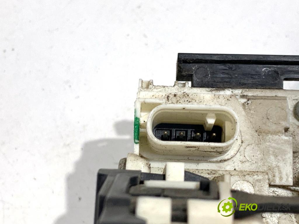 JEEP CHEROKEE KL SUV 2014 125 kW 2.0 CRD 4x4 1956 zámok dveře levý přední část P68164357AA