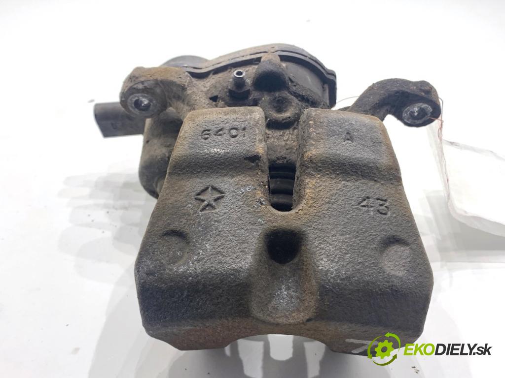 JEEP CHEROKEE KL SUV 2014 125 kW 2.0 CRD 4x4 1956 Brzdič strmeň ľavy zad 