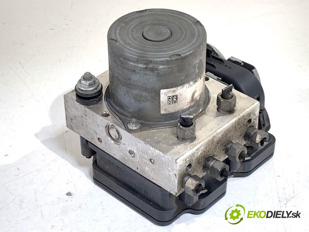 JEEP CHEROKEE KL SUV 2014 125 kW 2.0 CRD 4x4 1956 Pumpa ABS 04779899AI (Pumpa ABS)