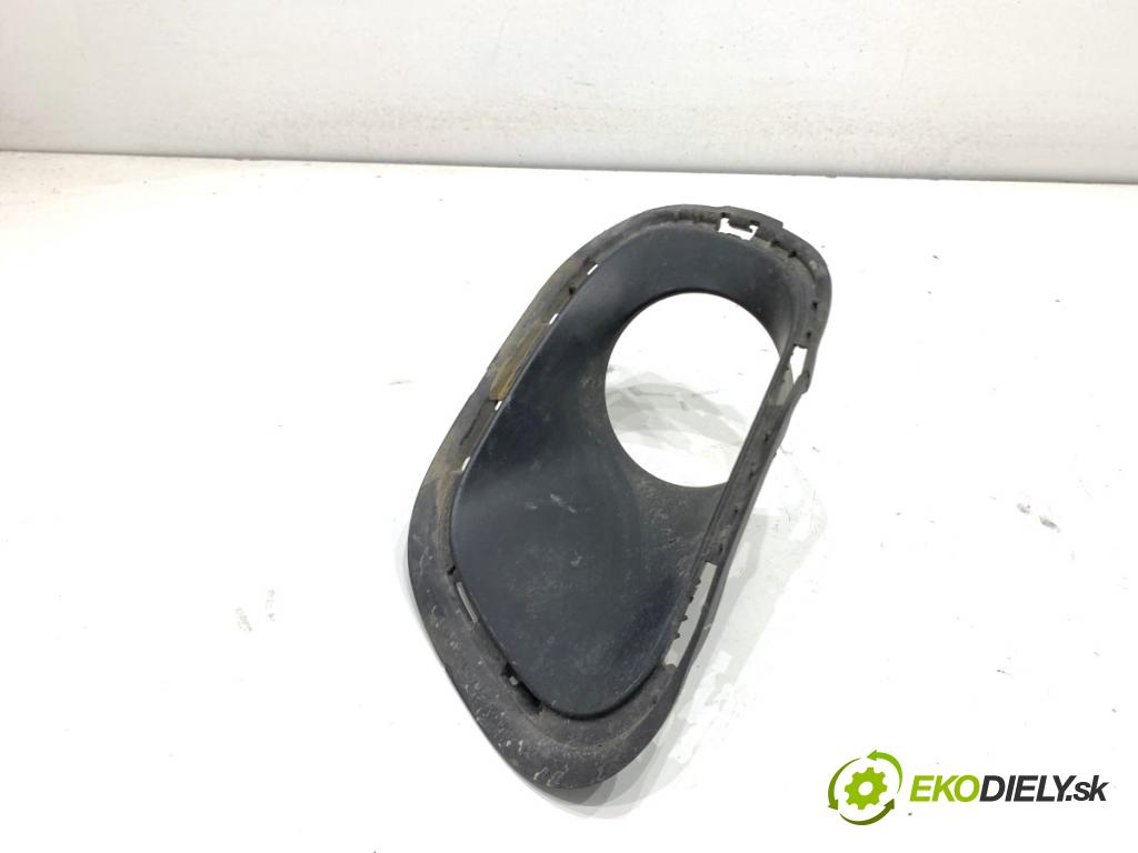 JEEP CHEROKEE KL SUV 2014 125 kW 2.0 CRD 4x4 1956 Mriežky nárazníka pravy predný 