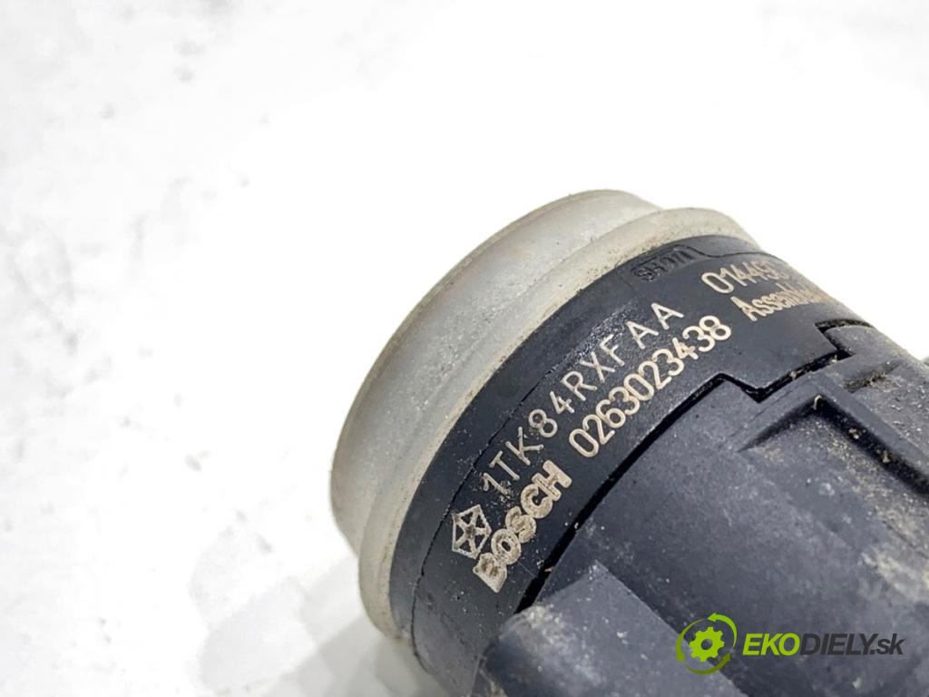 JEEP CHEROKEE KL SUV 2014 125 kW 2.0 CRD 4x4 1956 Snímač PDC 1TK84RXFAA 0263023438