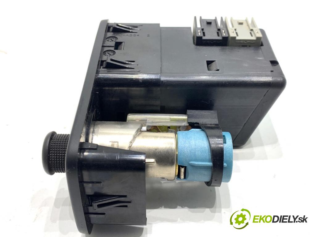 JEEP CHEROKEE KL SUV 2014 125 kW 2.0 CRD 4x4 1956 HNÍZDO: USB 68139536AC