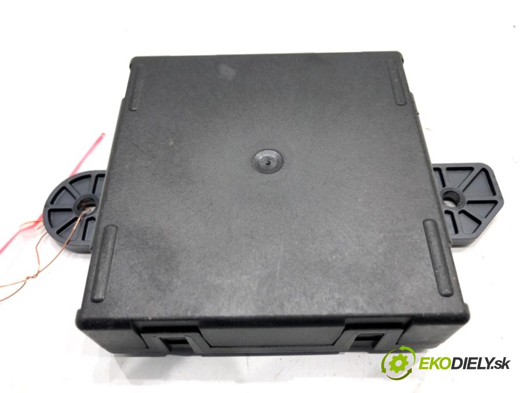 JEEP CHEROKEE KL SUV 2014 125 kW 2.0 CRD 4x4 1956 Modul Dvere predný ľavy 68111321AG