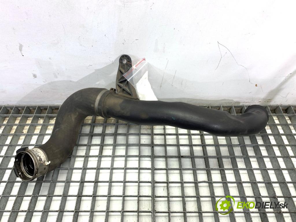 JEEP CHEROKEE KL SUV 2014 125 kW 2.0 CRD 4x4 1956 Rúra vzduchu intercoolera 68141374AC