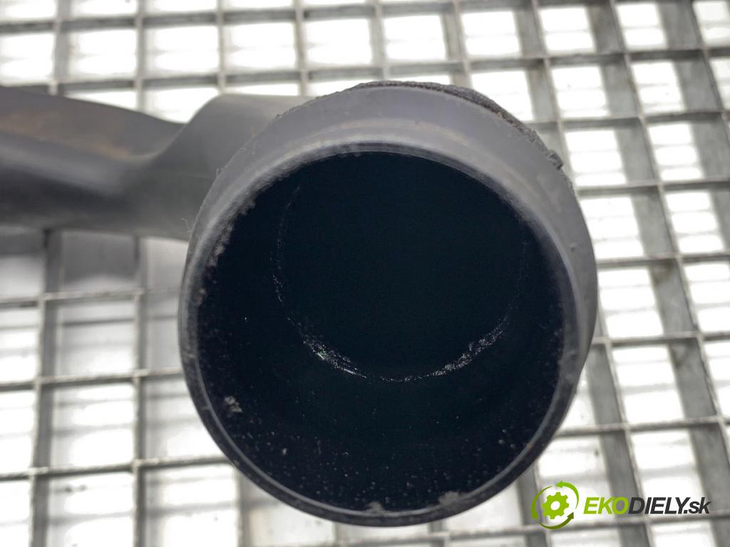 JEEP CHEROKEE KL SUV 2014 125 kW 2.0 CRD 4x4 1956 Rúra vzduchu intercoolera 68141374AC