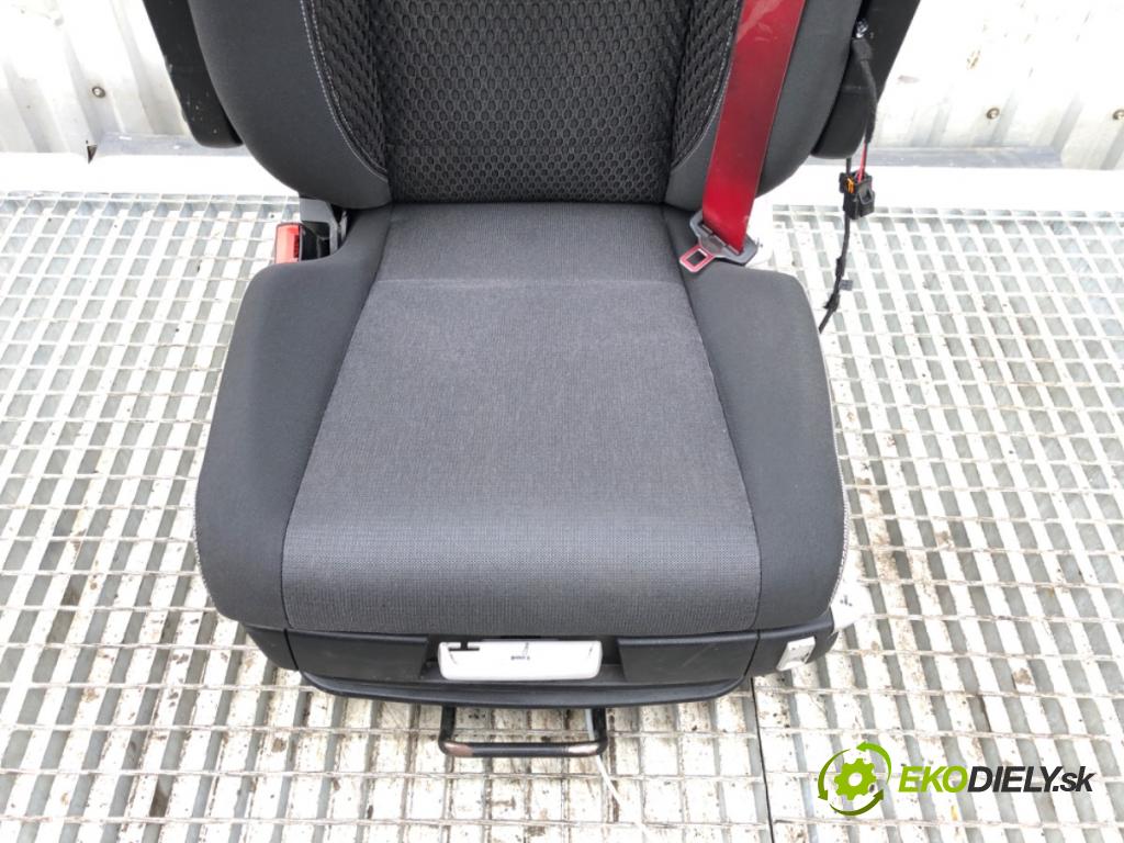 RENAULT TRUCKS T Platforma / podwozie 2020 338 kW T460 338 kW [460 KM] olej napędowy 2013 - 2022 10837 Sedadlo ľavy predný