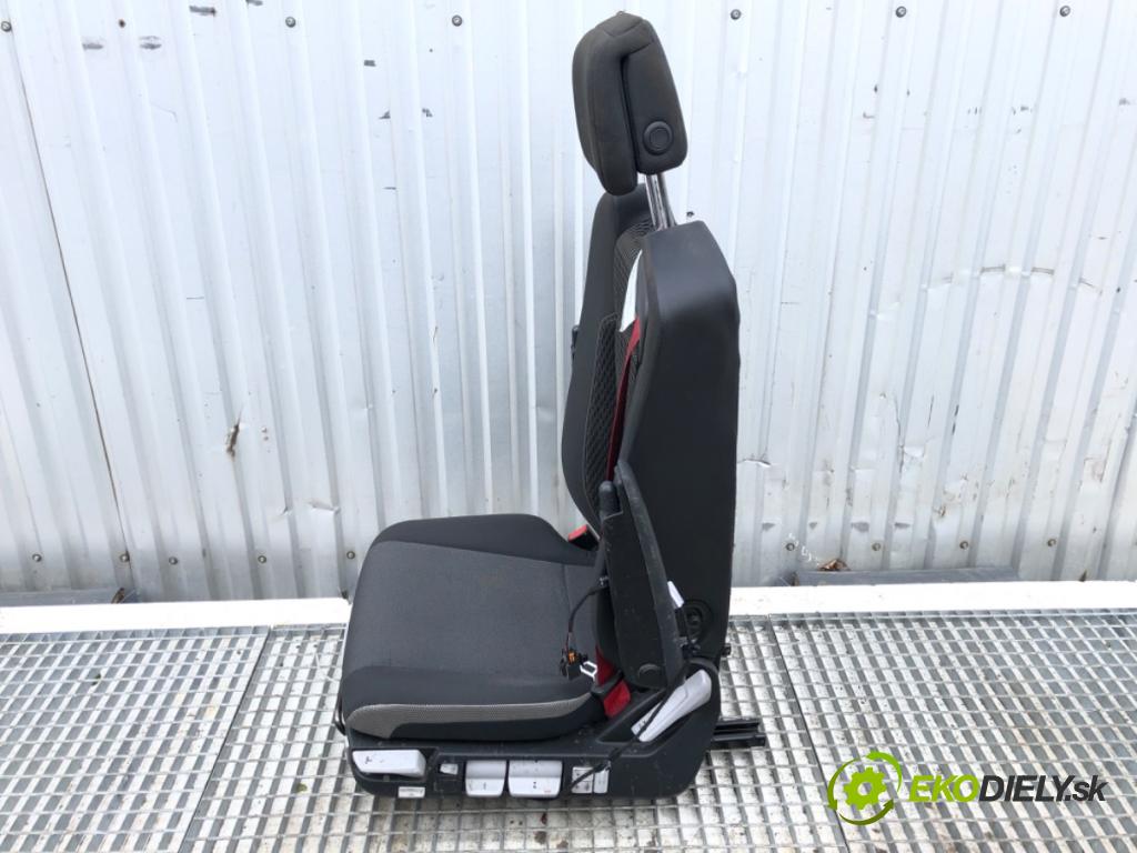 RENAULT TRUCKS T Platforma / podwozie 2020 338 kW T460 338 kW [460 KM] olej napędowy 2013 - 2022 10837 Sedadlo ľavy predný