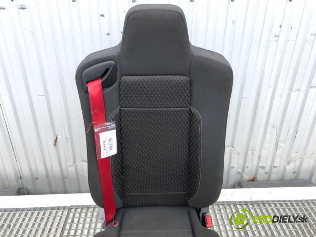 RENAULT TRUCKS T Platforma / podwozie 2020 338 kW T460 338 kW [460 KM] olej napędowy 2013 - 2022 10837 Sedadlo pravy predný