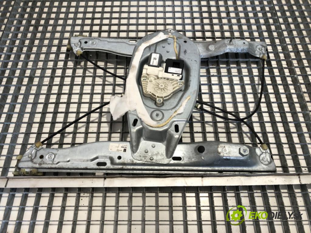 RENAULT TRUCKS T Platforma / podwozie 2020 338 kW T460 338 kW [460 KM] olej napędowy 2013 - 2022 10837 Mechanizmus okna ľavy predný 