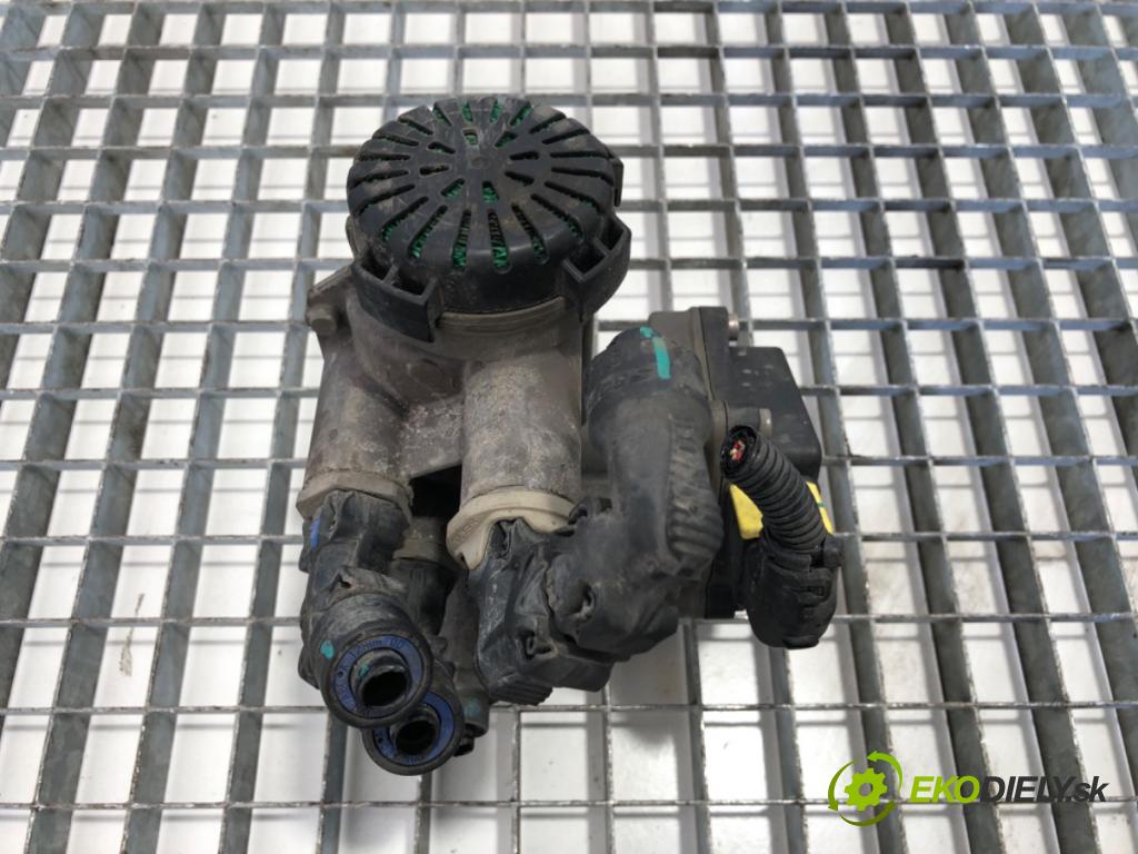 RENAULT TRUCKS T Platforma / podwozie 2020 338 kW T460 338 kW [460 KM] olej napędowy 2013 - 2022 10837 Ventil EBS 23166658