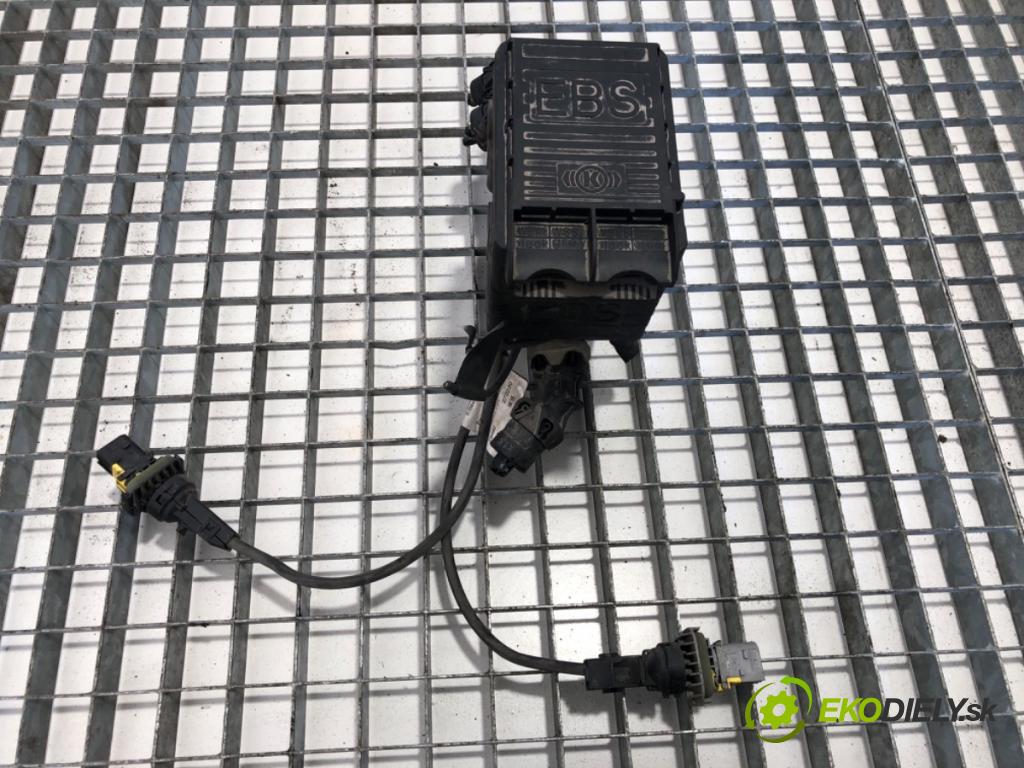 RENAULT TRUCKS T Platforma / podwozie 2020 338 kW T460 338 kW [460 KM] olej napędowy 2013 - 2022 10837 ventil EBS 22225564