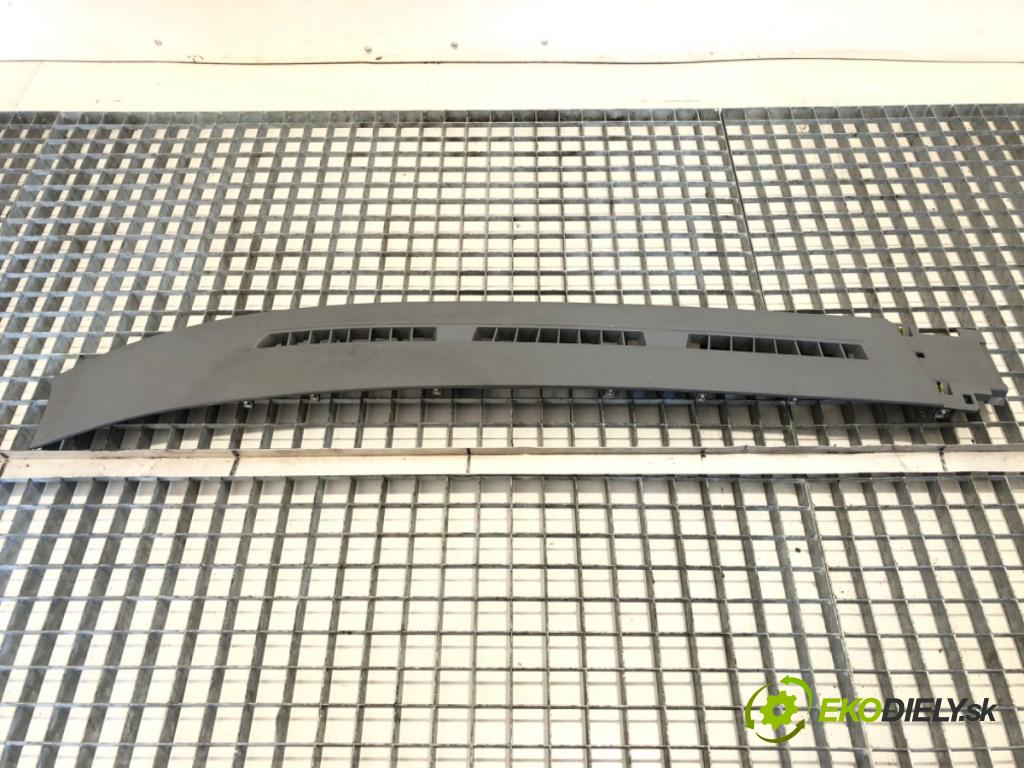 RENAULT TRUCKS T Platforma / podwozie 2020 338 kW T460 338 kW [460 KM] olej napędowy 2013 - 2022 10837 Torpédo, plast pod čelné okno ľave 82562195