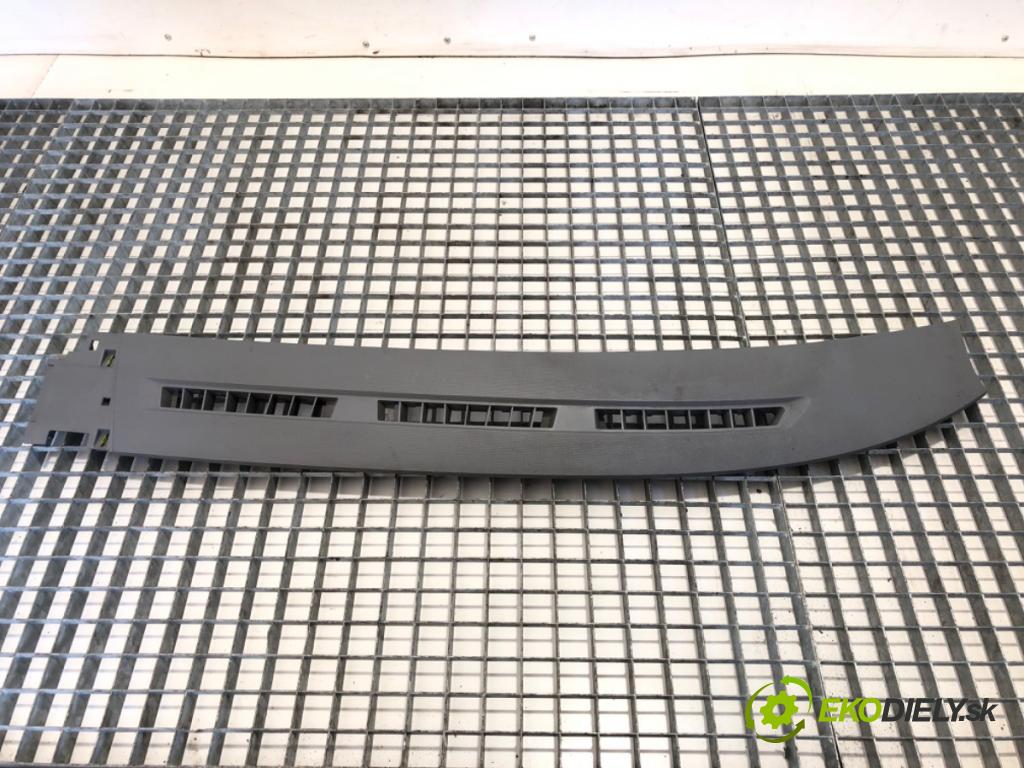 RENAULT TRUCKS T Platforma / podwozie 2020 338 kW T460 338 kW [460 KM] olej napędowy 2013 - 2022 10837 Torpédo, plast pod čelné okno ľave 82562195