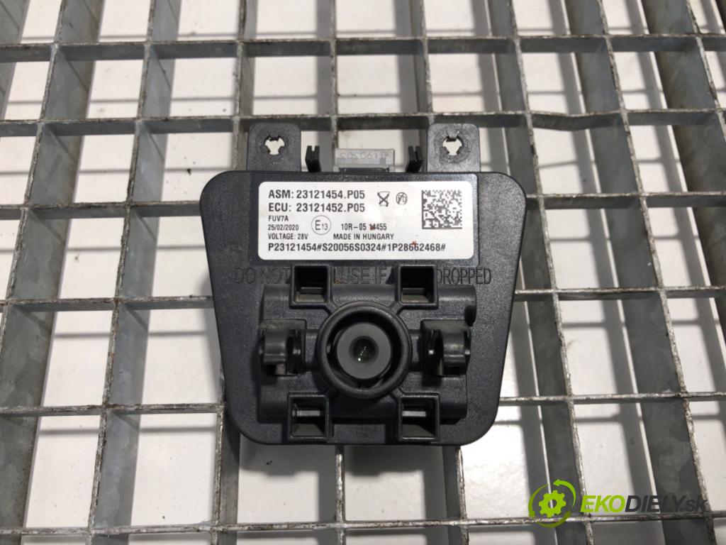 RENAULT TRUCKS T Platforma / podwozie 2020 338 kW T460 338 kW [460 KM] olej napędowy 2013 - 2022 10837 KAMERA RADAR: 23121454